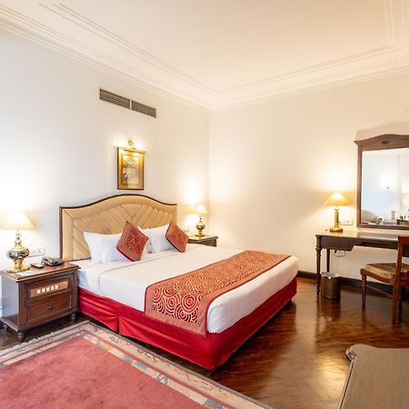 Grand Hotel Катманду Екстериор снимка