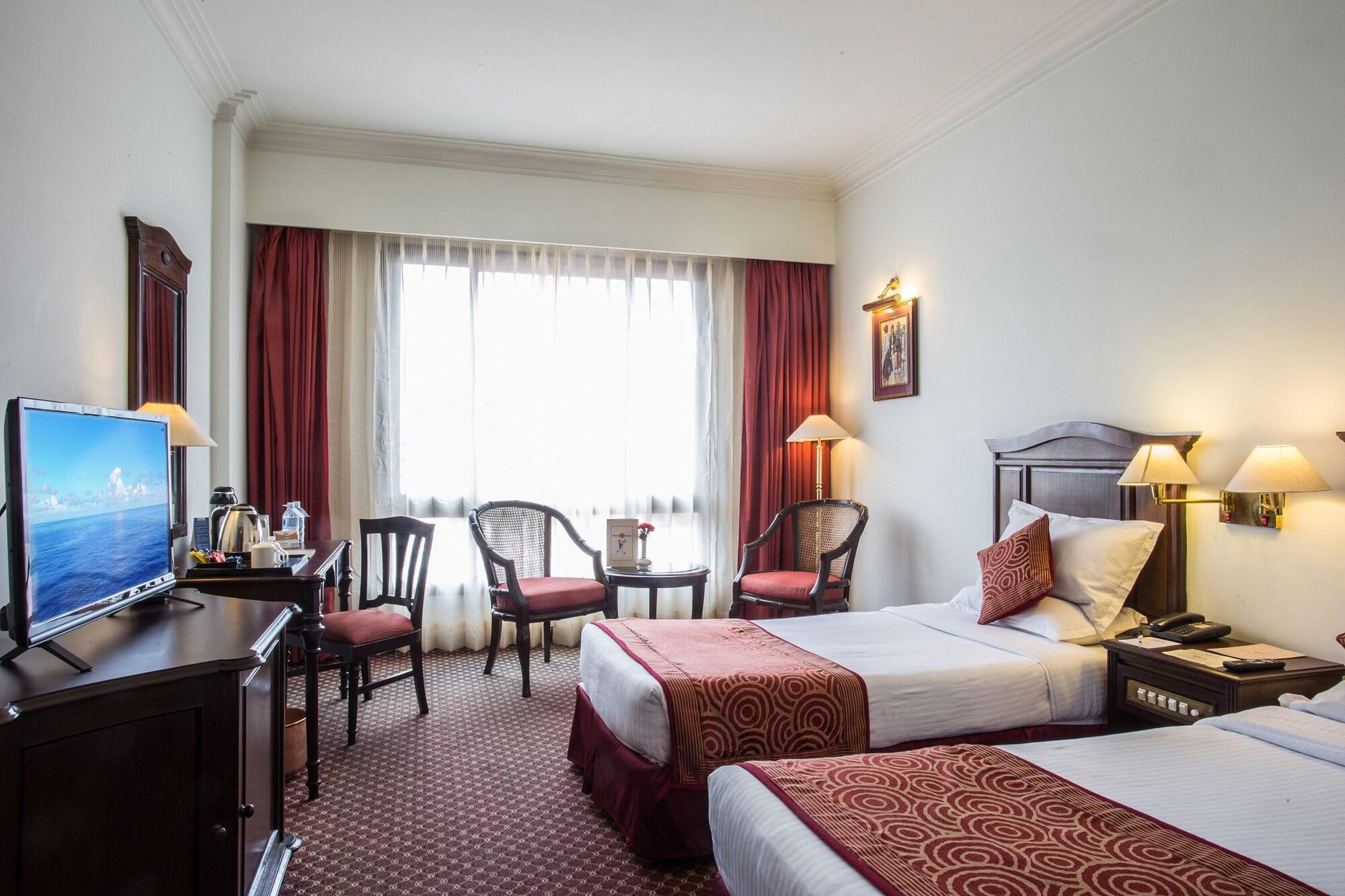 Grand Hotel Катманду Екстериор снимка