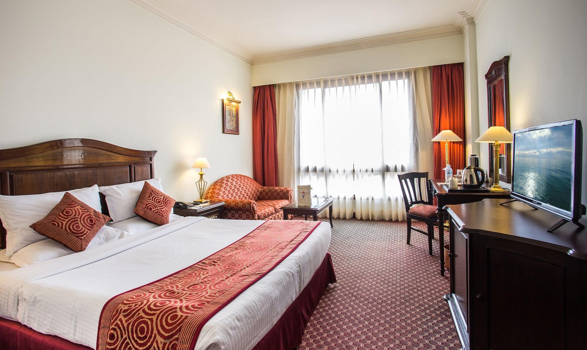 Grand Hotel Катманду Екстериор снимка