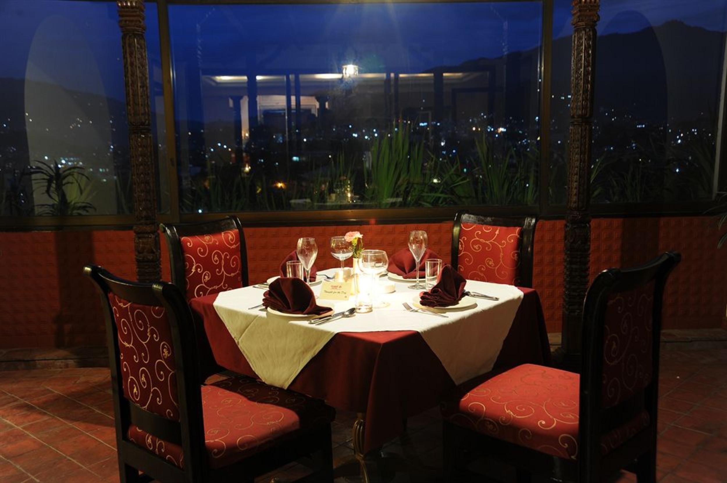 Grand Hotel Катманду Екстериор снимка
