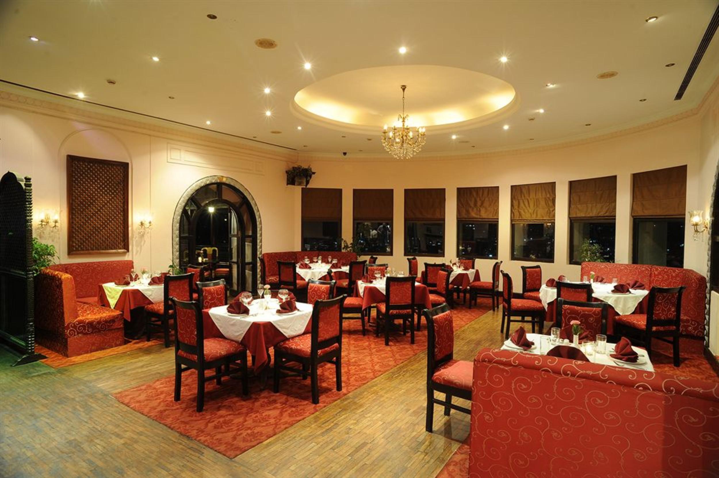 Grand Hotel Катманду Екстериор снимка