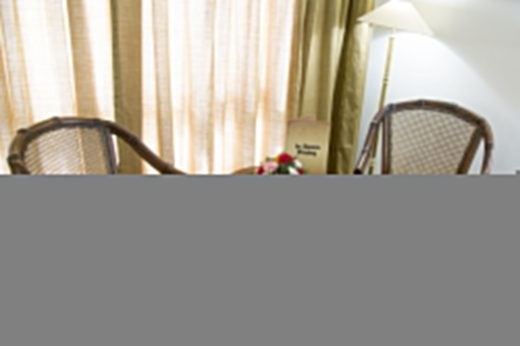 Grand Hotel Катманду Екстериор снимка